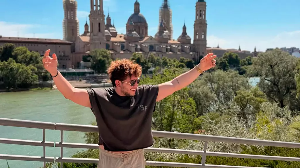 Travelium