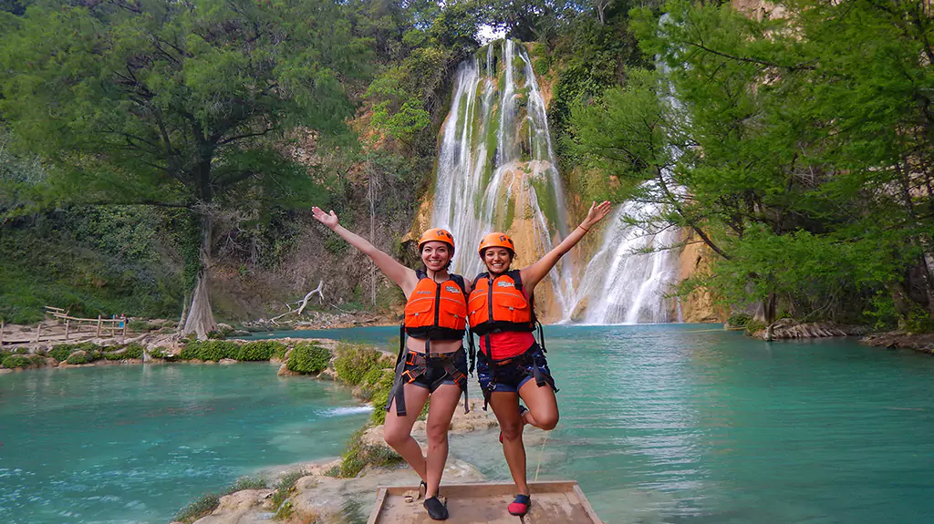 Tour Huasteca especial Recorrido por Ciudad Valles Jardín Surrealista Sótano de las Huahuas